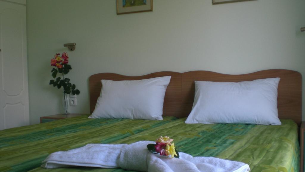 Exanthia Villas Apartment